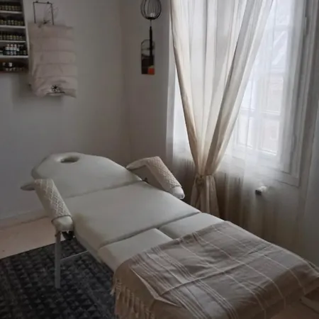 D'hote Dans Manoir Pres Du Treport Et Mers-les-bains Bed & Breakfast